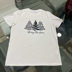 🔴 NWOT Christmas unisex Shirt white and black size S
